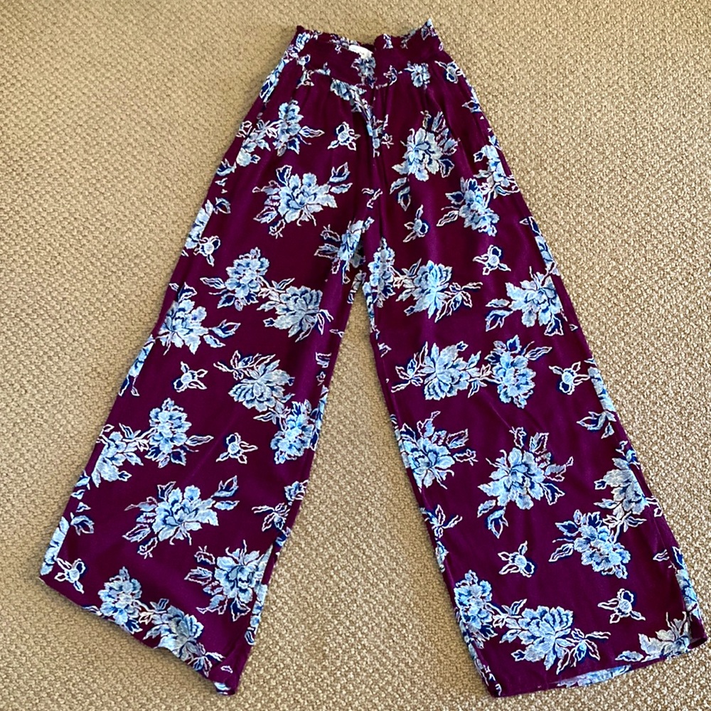 Abercrombie and Fitch Linen Floral Pull-On Wide Leg Pants